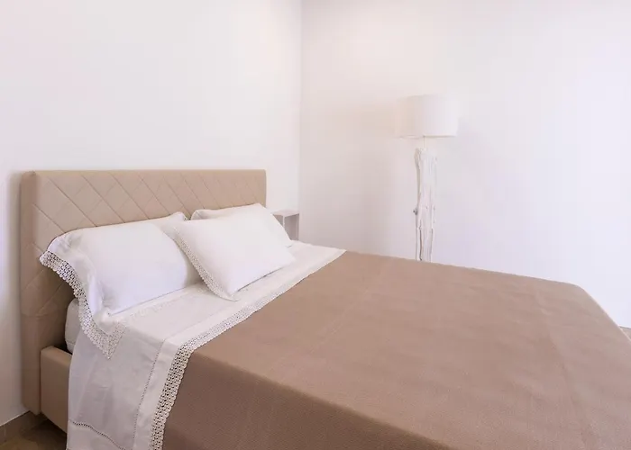 Valentinus * أُجينتو